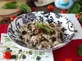 Rețetă Salată mediteraneană de orez: ton, măsline, roșii uscate și lămâie