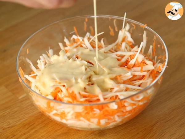 Coleslaw - salata de varza si morcov - Preparare etapa 4