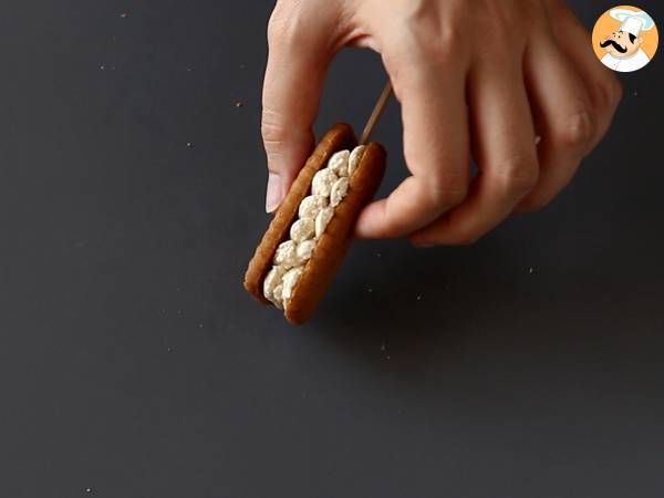 Sandvișuri cu înghețată si biscuiți speculoos - Preparare etapa 5