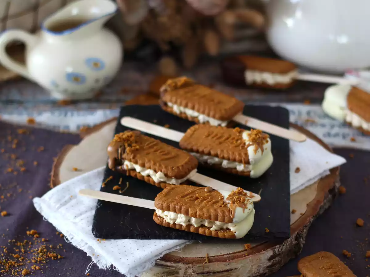 Sandvișuri cu înghețată si biscuiți speculoos - poza 5
