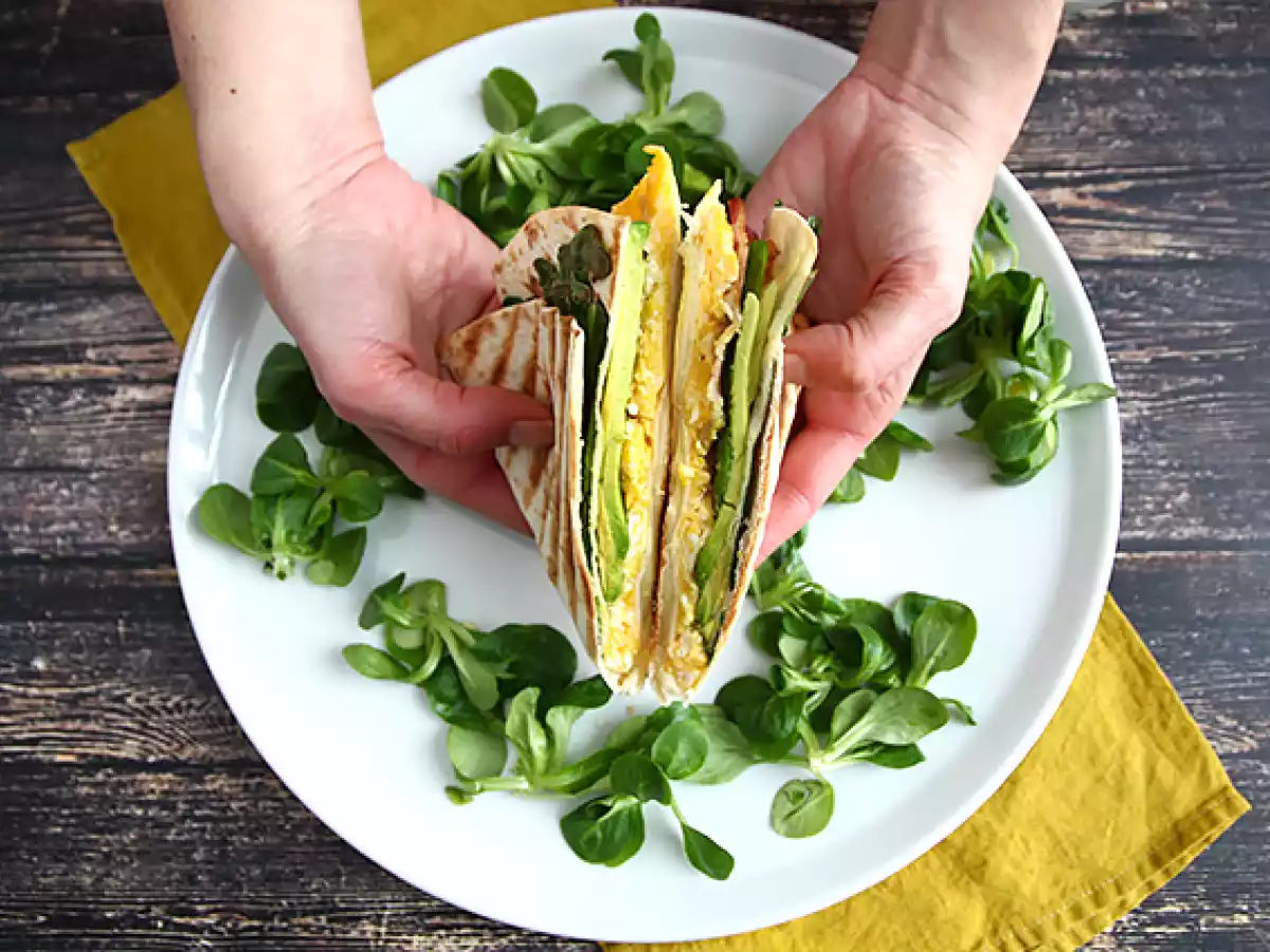 Tortilla la grill - perfect brunch - poza 4